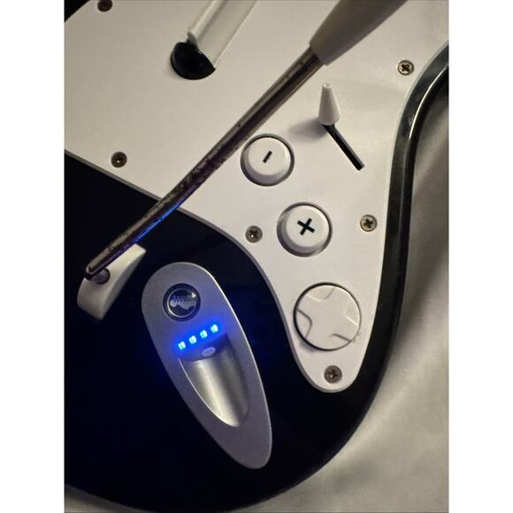 RockBand Wii Harmonix Fender Guitar Hero Stratocaster Model 19091 - NO DONGLE - Picture 5 of 9